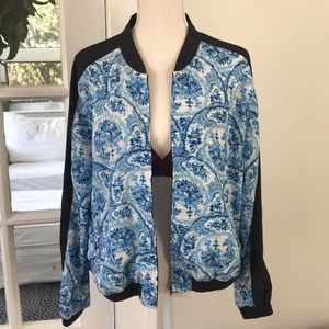 Bomber jacket